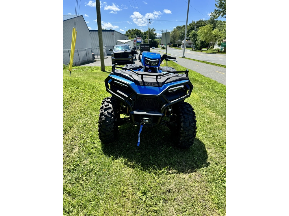 2025 Polaris Sportsman 570 Trail - Electric Blue Vs Rubicon 520 Et Kodiak 700 alt