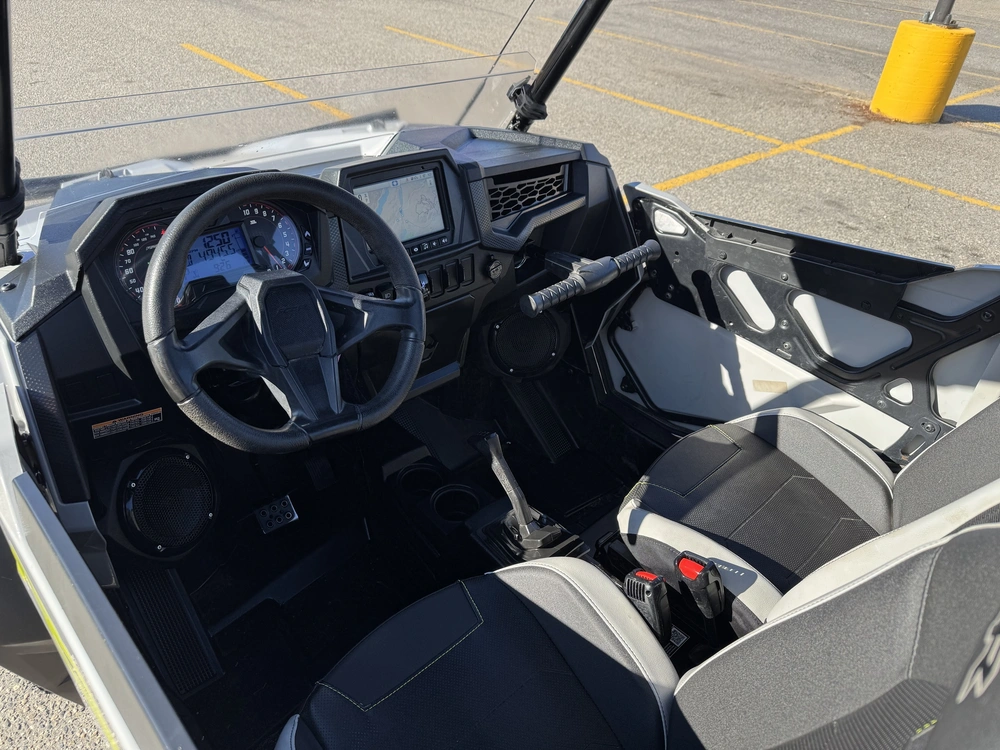 2022 Polaris Rzr Trail Ult - Ghost Gray Ultimate alt