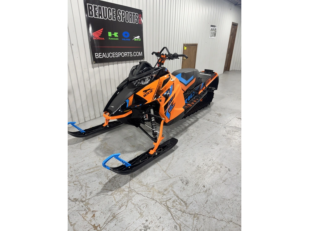 2021 Arctic Cat Riot X 8000 2021 146 | Comparable @🌲 Ski-doo Summit Sp 850 🌲 alt