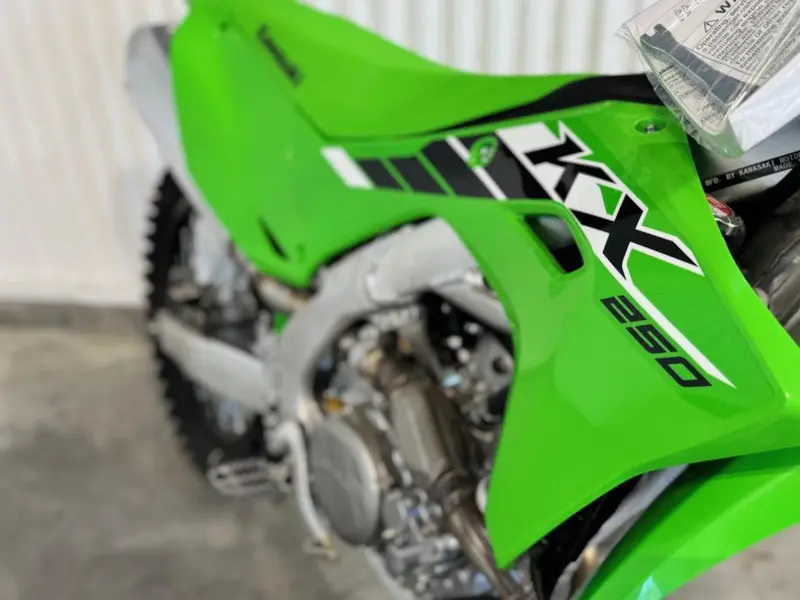 2026 Kawasaki KX250 thumbnail 6