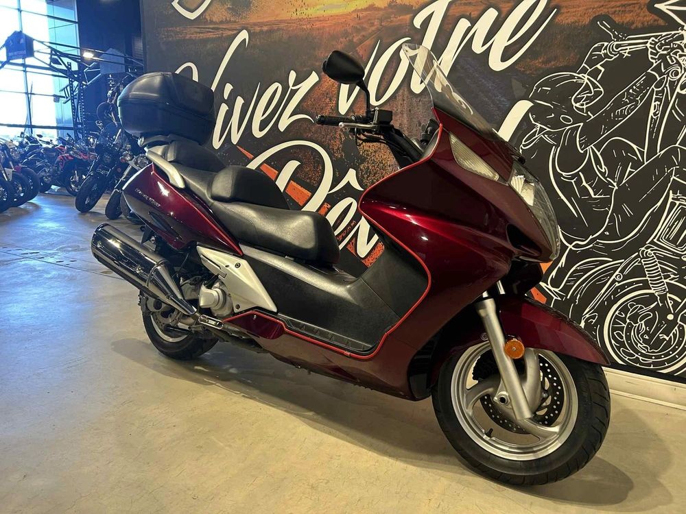 Honda Sylver Wing 600 2009 alt
