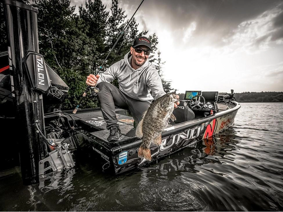 2025 Lund Boat Co 2075 Pro V Bass Xs alt