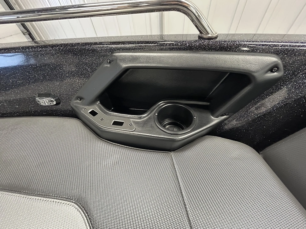 2021 Skeeter Solera 189 alt