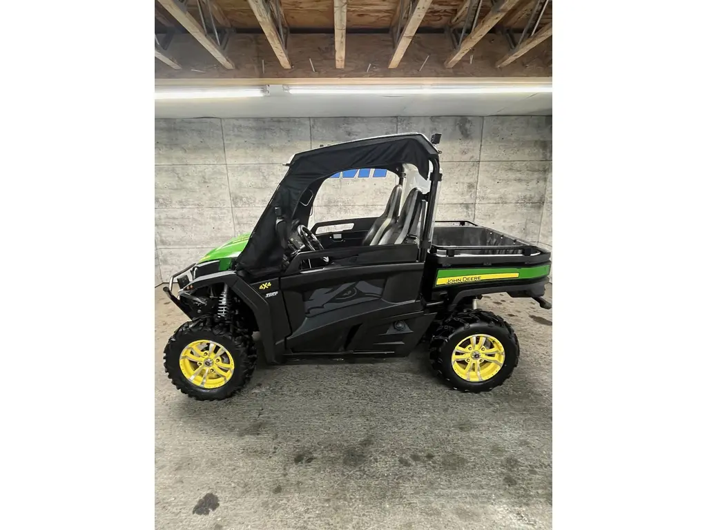 2016 John Deere GATOR RSX 860I