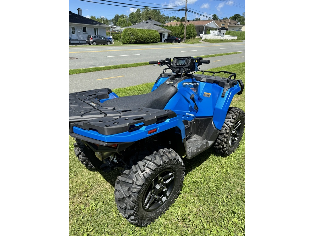 2025 Polaris Sportsman 570 Trail - Electric Blue Suspension Calibrée Sentier Québec alt