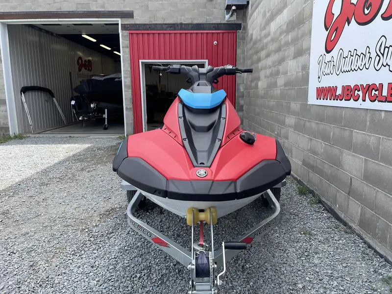 2025 Yamaha Jetblaster DLX 2-Up