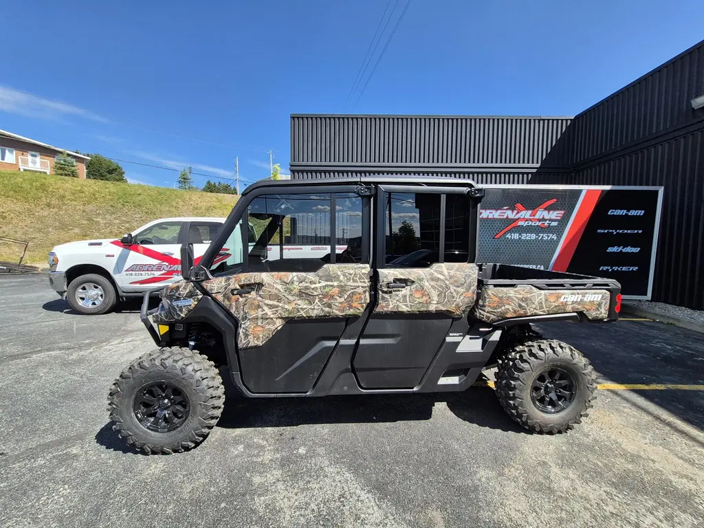 2025 Can-Am DEFENDER MAX lIMITED HD10