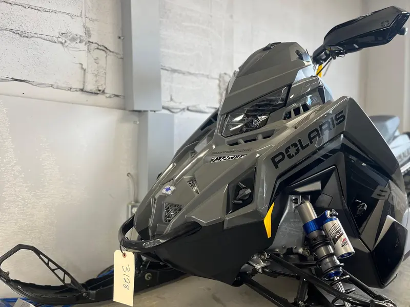 2025 Polaris Boost Switchback Assault 146