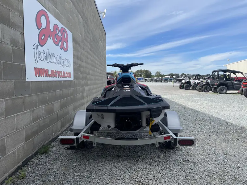 2025 Yamaha Jetblaster DLX 2-Up