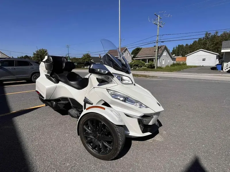2017 Can-Am SPYDER RT-S