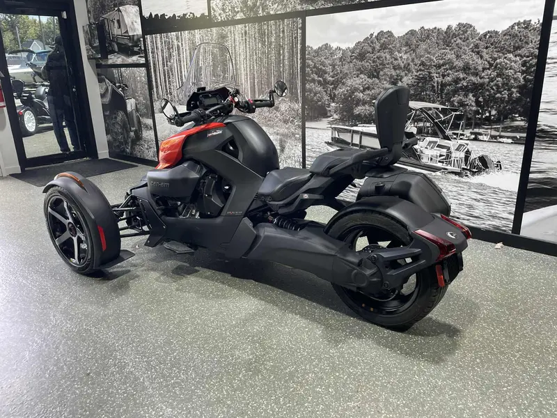 2023 Can-Am RYKER 900 SPORT **SIEGE PASSAGER INCLUS!!**