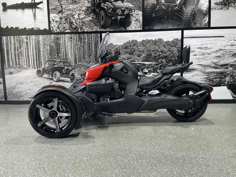 2023 Can-Am RYKER 900 SPORT **SIEGE PASSAGER INCLUS!!**