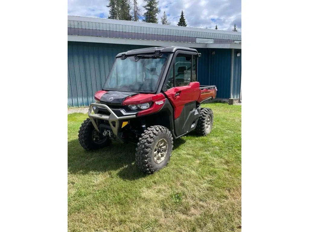 2024 Can-Am Defender LIMITED CAB HD10