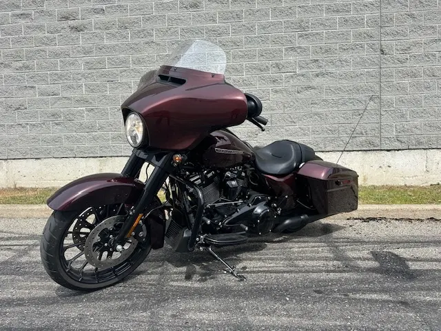 2018 Harley-Davidson FLHXS Street Glide SpecialFLHXS