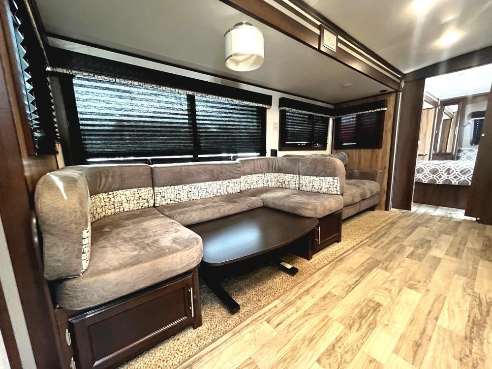 2019 Jayco White Hawk 32bhs alt