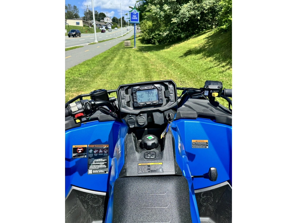 2025 Polaris Sportsman 570 Trail - Electric Blue Vs Rubicon 520 Et Kodiak 700 alt