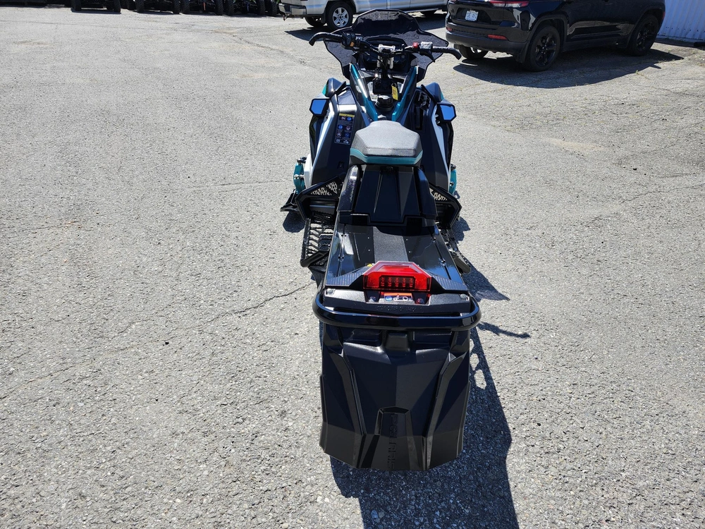 2023 Polaris 850 Indy Xcr 136 |🟡 Comparable Ski-doo Mxz X-rs 850 🟡 alt