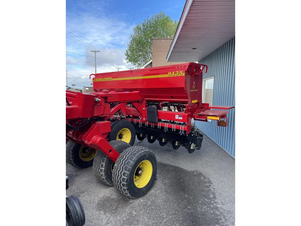 2024 Sunflower 9435-30