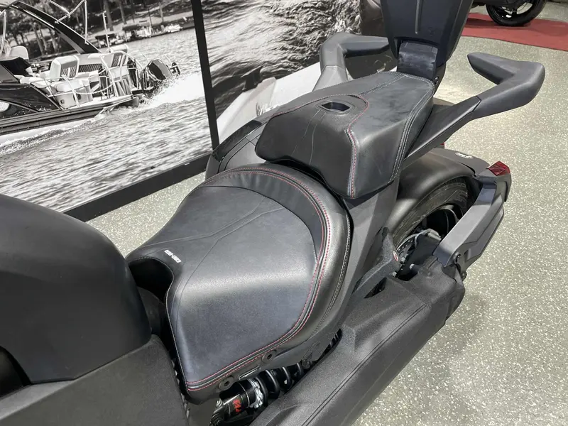 2023 Can-Am RYKER 900 SPORT **SIEGE PASSAGER INCLUS!!**