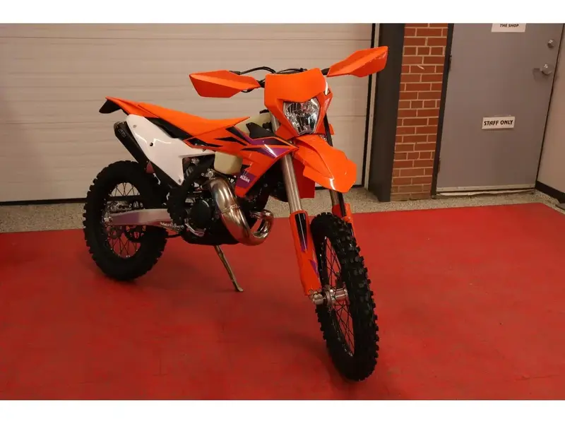 2024 KTM 150 XC-W thumbnail 2