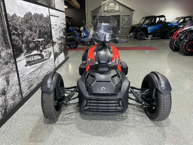 2023 Can-Am RYKER 900 SPORT **SIEGE PASSAGER INCLUS!!**