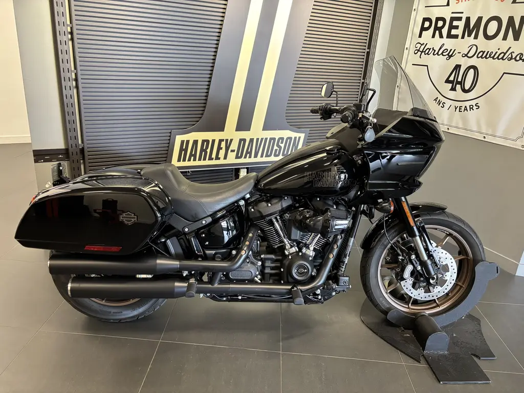 Harley-Davidson FXLRST LOW RIDER ST 2024 - FXLRST