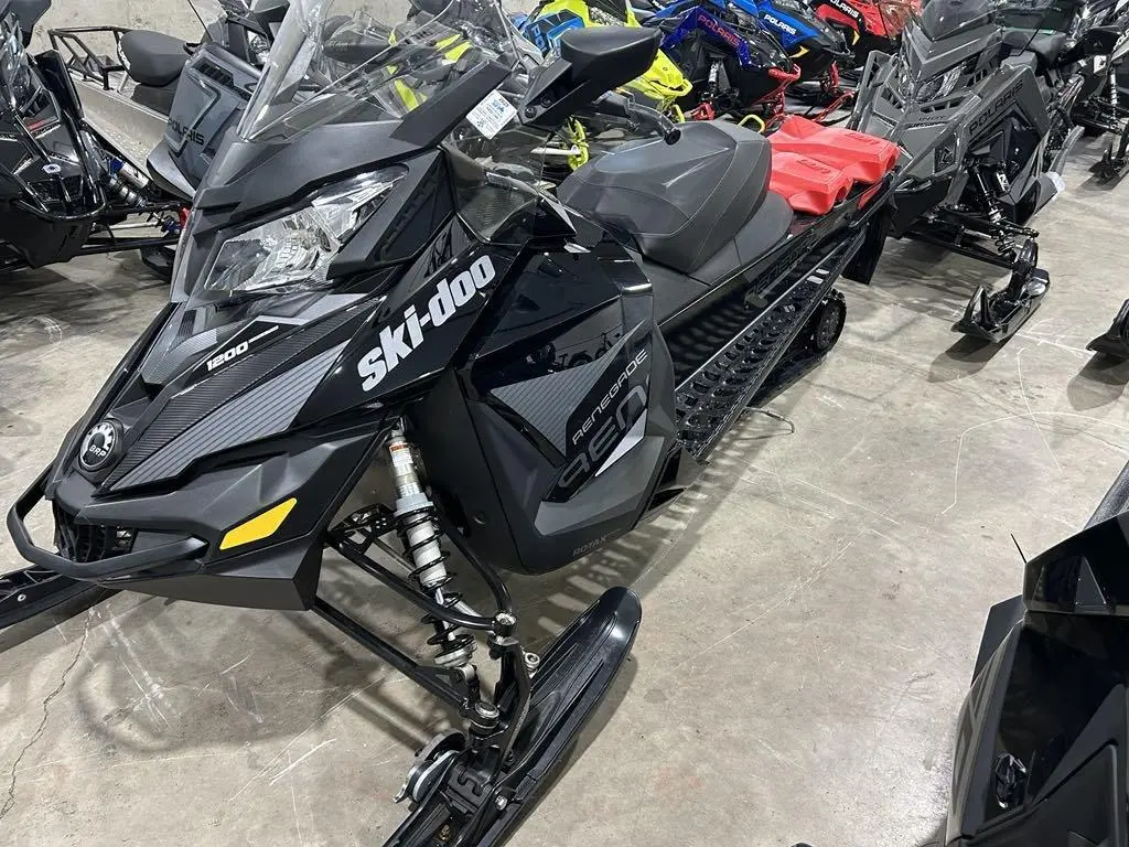 2018 Polaris BRP SKI-DOO - RENEGADE 1200CC