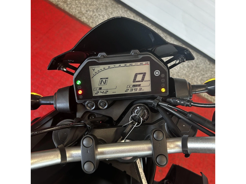 2023 Yamaha Mt-03 alt