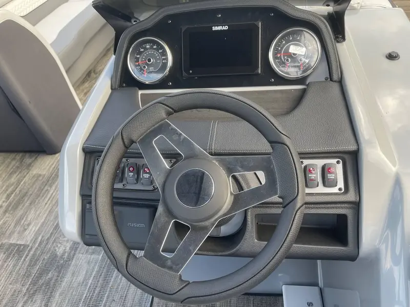 Godfrey Marine Monaco Dual Flip Lounge MC 255 DFL GTP 27 in. Center Tube 2024