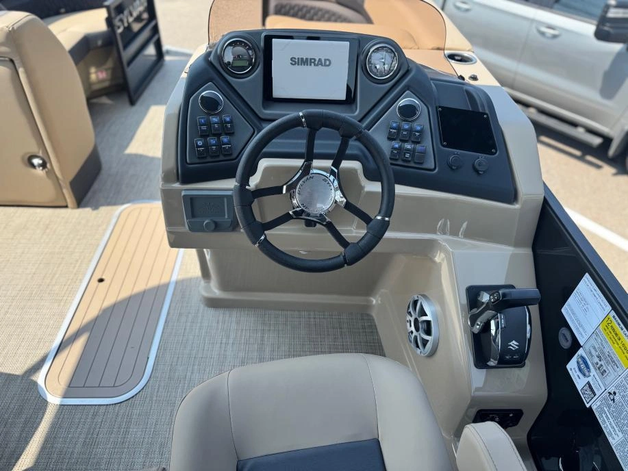 2025 Sylvan Ponton Sylvan L-3dlz alt