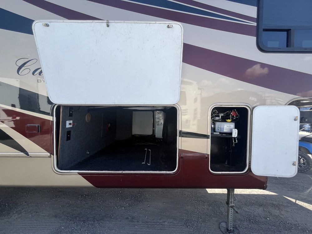 Forest River Cardinal 3640r 2010 alt