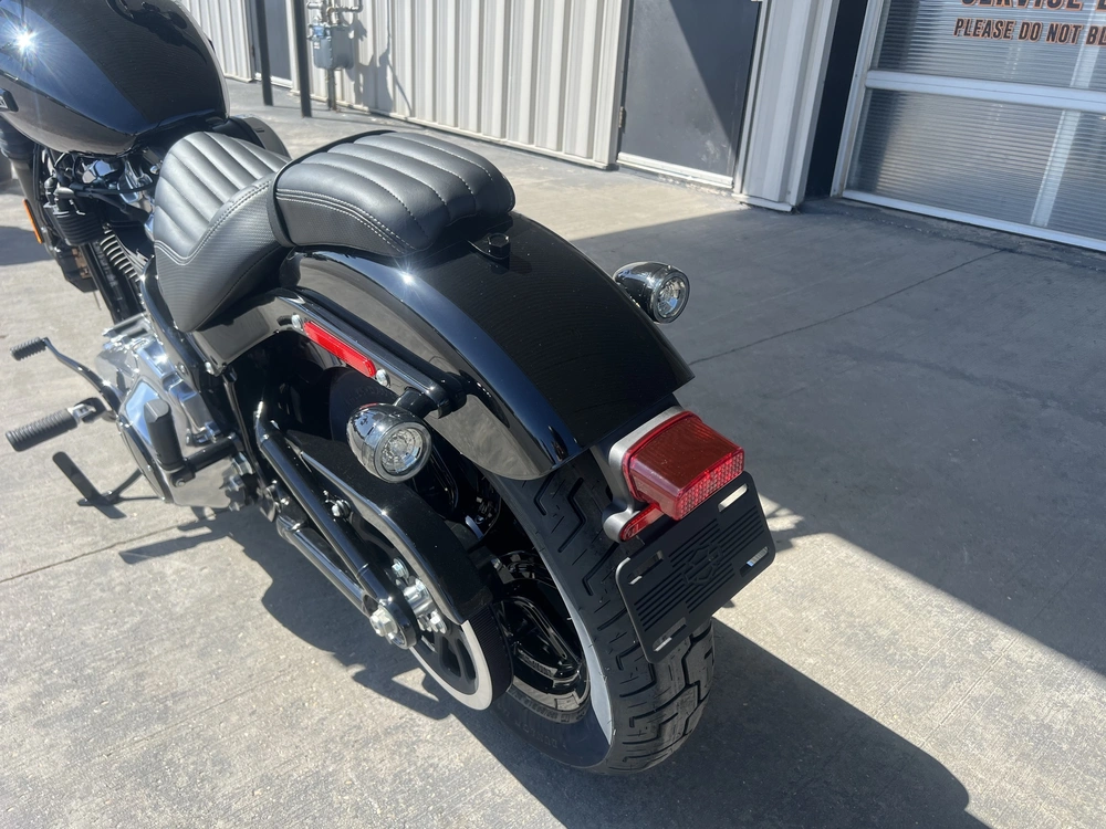 2025 Harley-davidson Street Bob alt