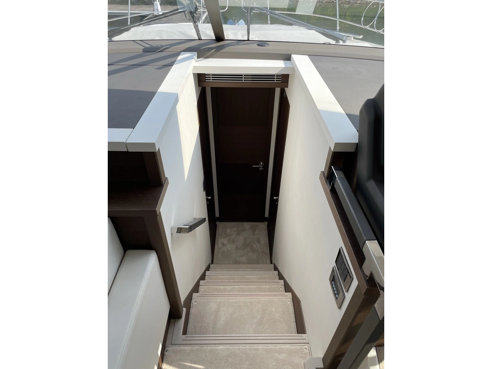 Prestige Yachts 520 Fly - Diesel 2022 alt