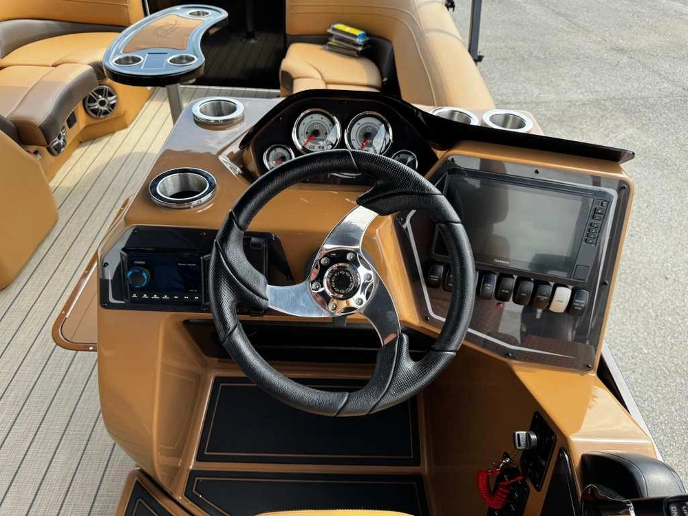 Suncatcher G3 Fusion 324sl 2025 + Remorque + Moteur Yamaha 200 Hp Vmax Sho 2025 alt