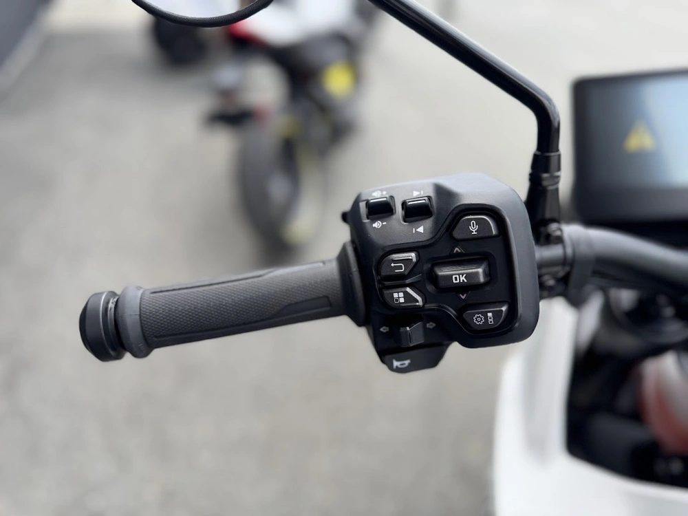 2025 Can-am Origin alt