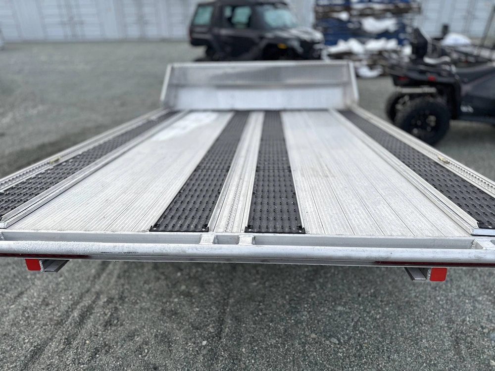 2025 Marlon 10' Double Tilt Trailer alt