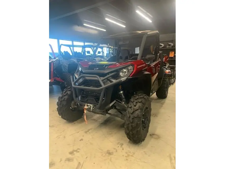 2025 Can-Am COMMANDER XT 700