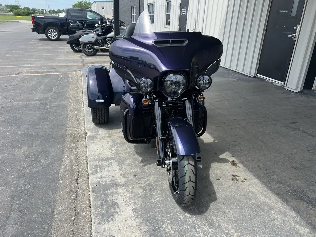 New 2025 Harley-Davidson FLHTCUTG Tri Glide™ Ultra in Winnipeg