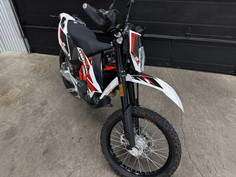 Ktm Enduro 690 2017 alt