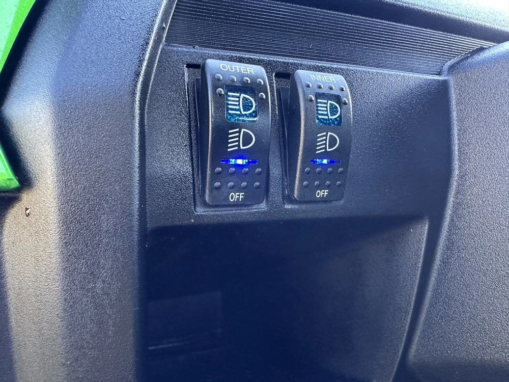 2025 Kawasaki Teryx 4 S Se alt