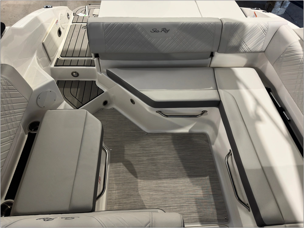 2026 Sea Ray Sdx 250 Outboard alt