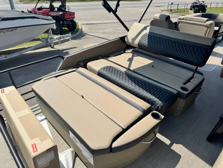 2025 Sylvan Ponton Sylvan L-3dlz alt