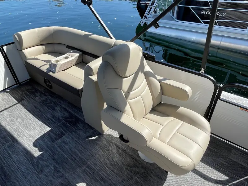 Godfrey Marine Sweetwater Split Bench SW 2186 SB 2023