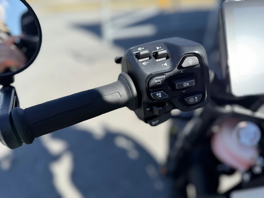 2025 Can-am Pulse '73 alt