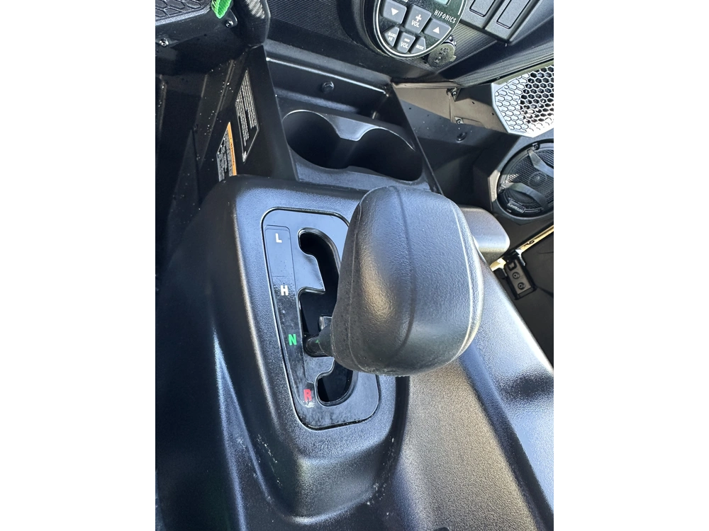 2025 Kawasaki Teryx 4 S Se alt