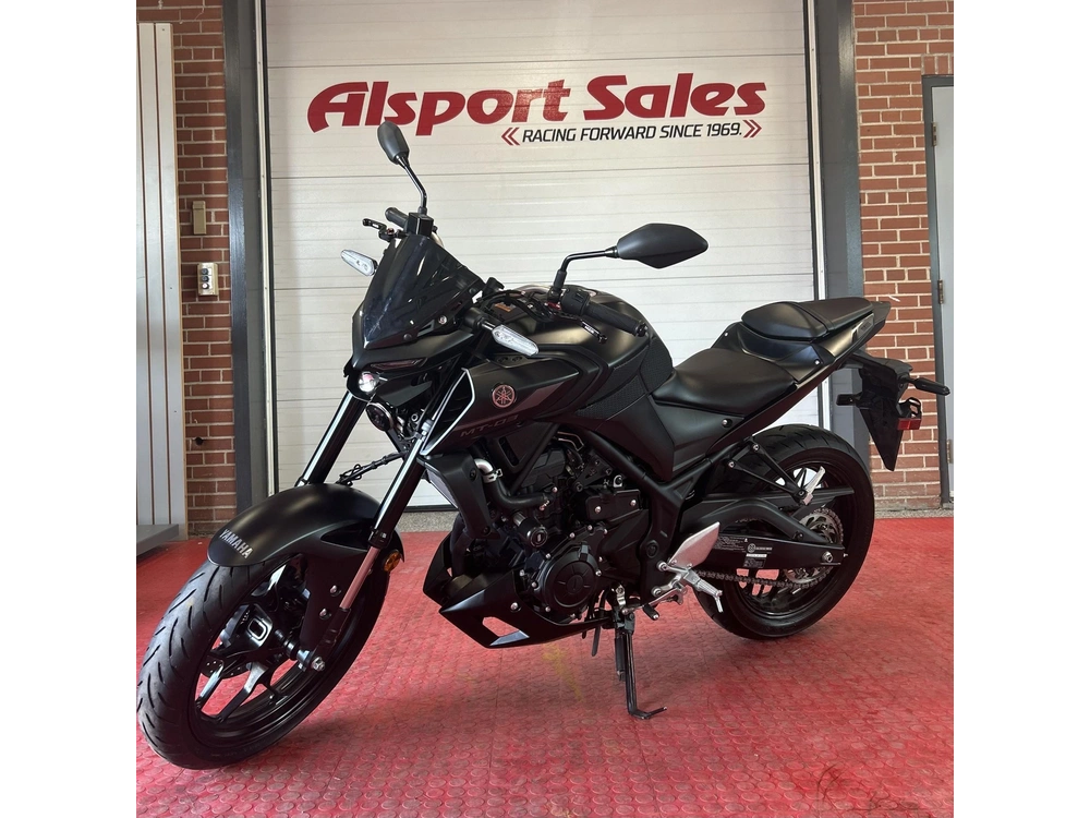 2023 Yamaha Mt-03 alt