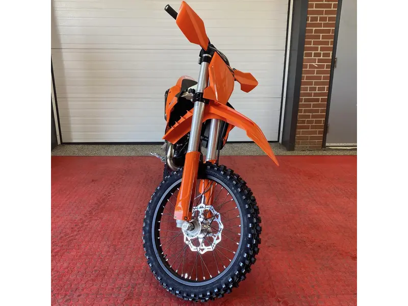 2025 KTM 450 XC-F thumbnail 2