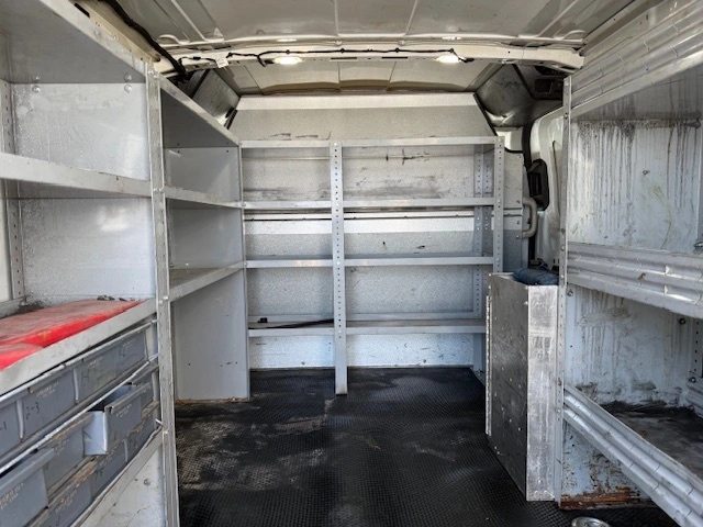 2018 Ford Transit T-150 Cargo Van alt