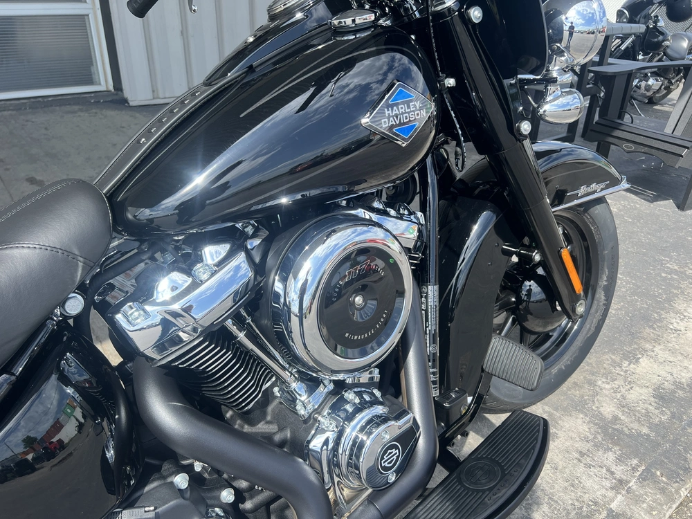 2025 Harley-davidson Flhc - Heritage Classic alt