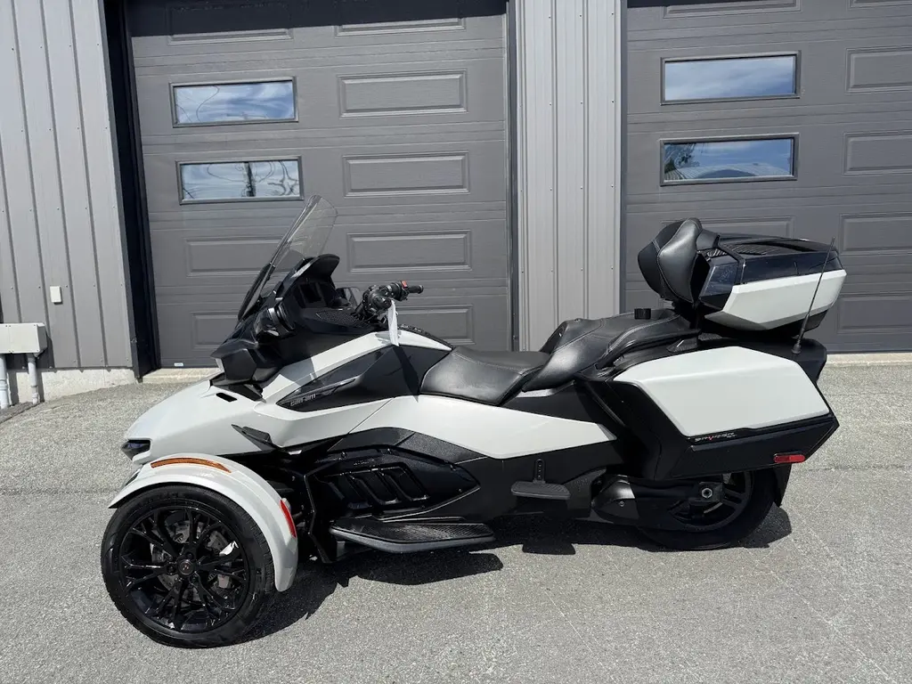 2021 Can-Am RT Limited